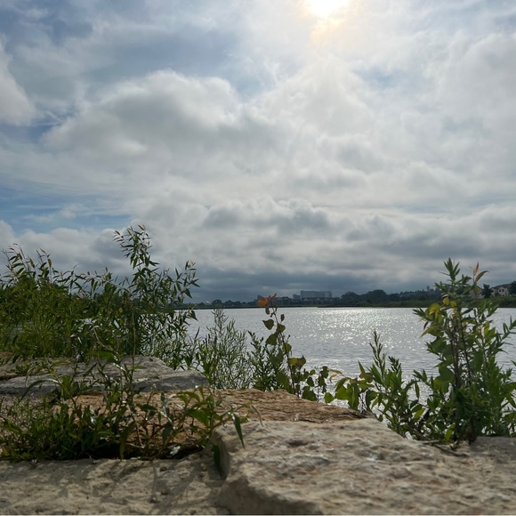 Meet your Posher, Melissa - Picture 1 of 7